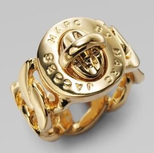 Marc By Marc Jacobs Luxury Katie Turnlock Gold Ring Small Medium Fashion Jewelry